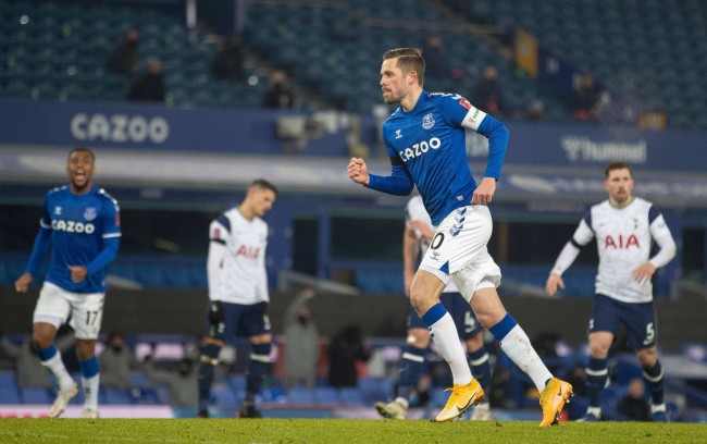 罗马两支球 罗马两支球